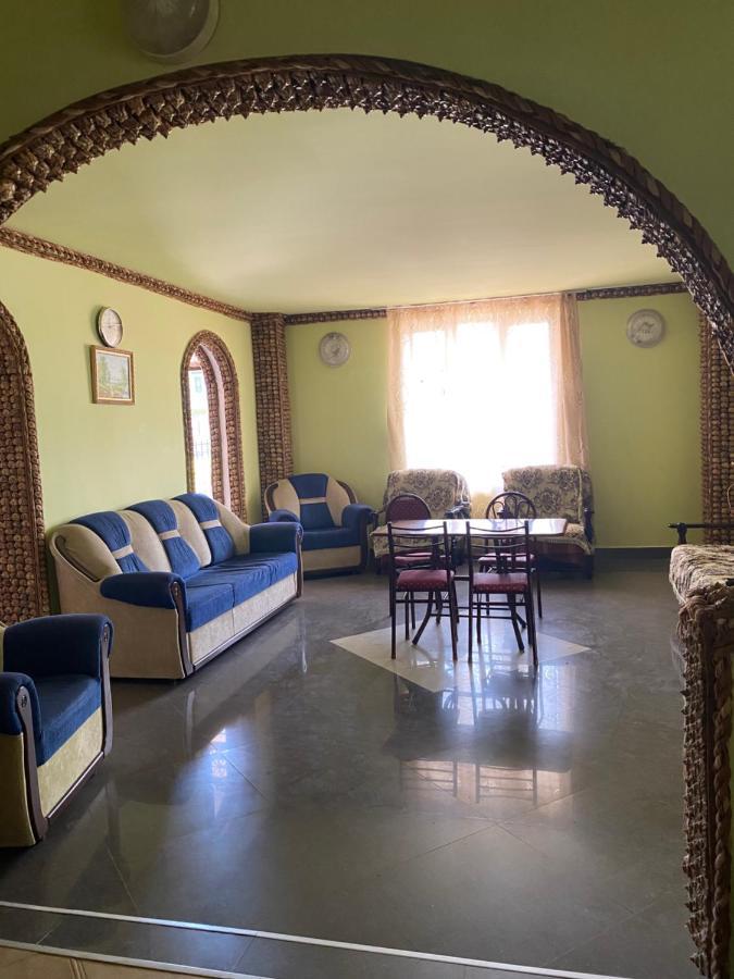 Mimino-Kongo Hotel Уреки Екстериор снимка