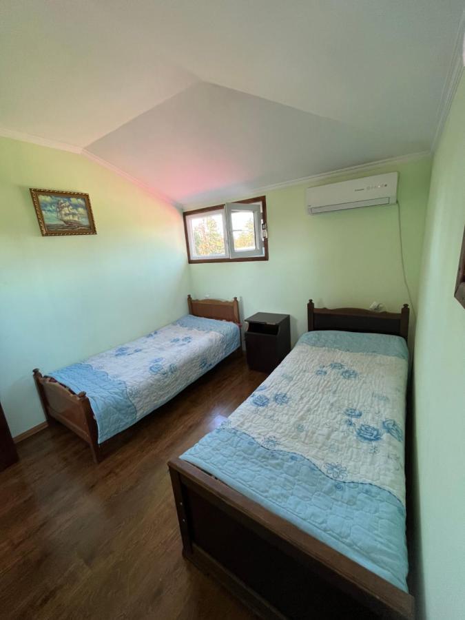 Mimino-Kongo Hotel Уреки Екстериор снимка