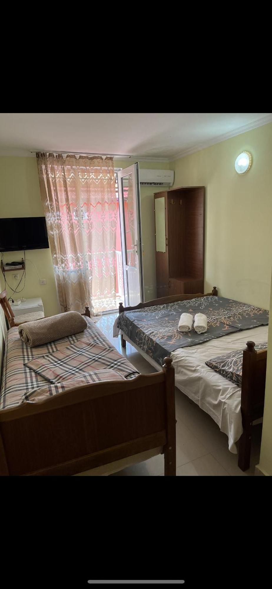 Mimino-Kongo Hotel Уреки Екстериор снимка